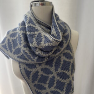 Double Knitting Schal "Mosaik der Stille"