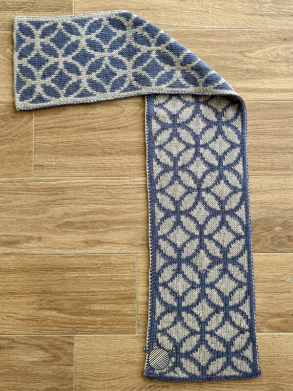 Double Knitting Schal "Mosaik der Stille"