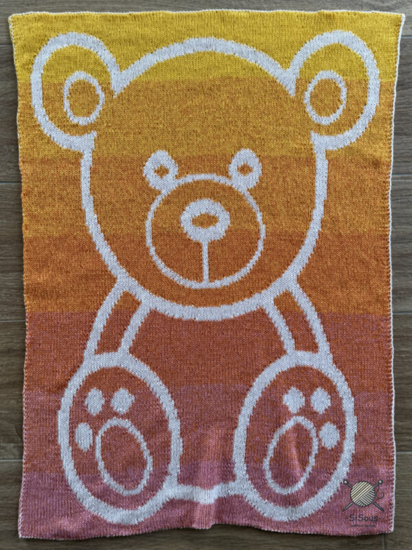 Double Knitting Decke mit Teddybär